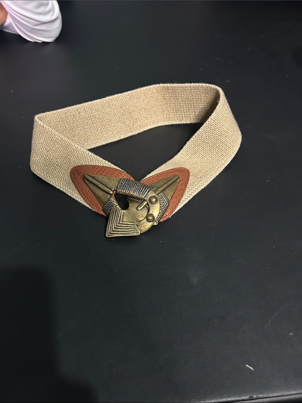 VTG Elastic Tan Belt with Antique Brass Buckle size medium -
